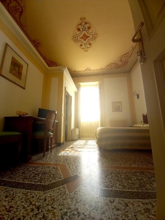 Villa Viola Tortone Extérieur photo