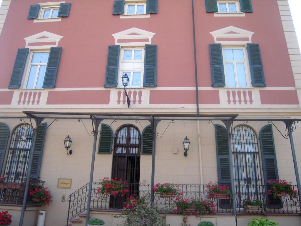 Villa Viola Tortone Extérieur photo